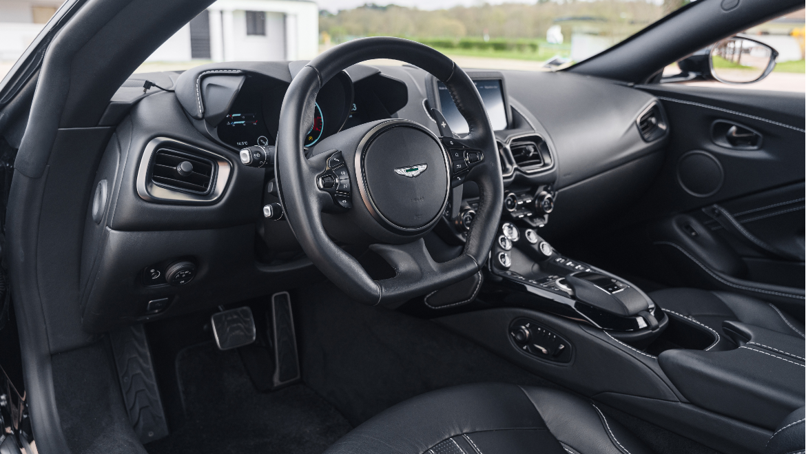 Aston Martin V8 Vantage II